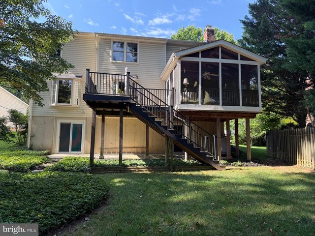 9552 GRANDE OAKS CT, Vienna, VA 22181