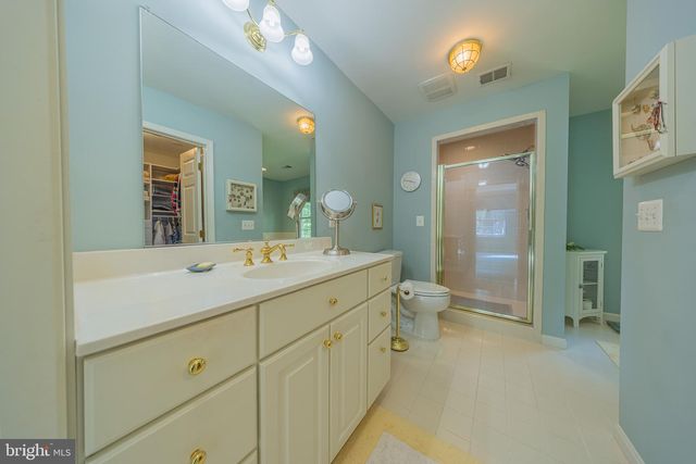 9552 GRANDE OAKS CT, Vienna, VA 22181