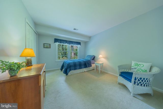 9552 GRANDE OAKS CT, Vienna, VA 22181