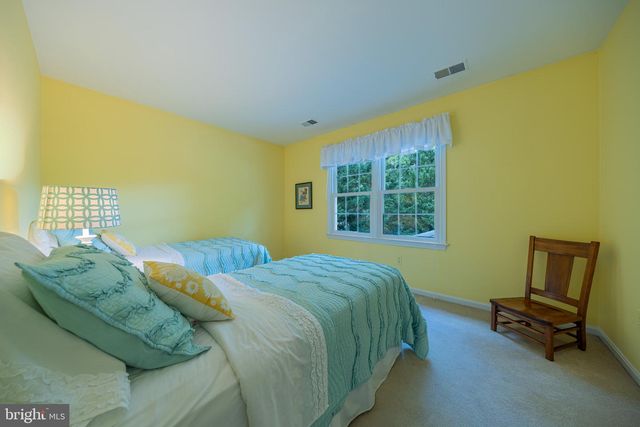 9552 GRANDE OAKS CT, Vienna, VA 22181