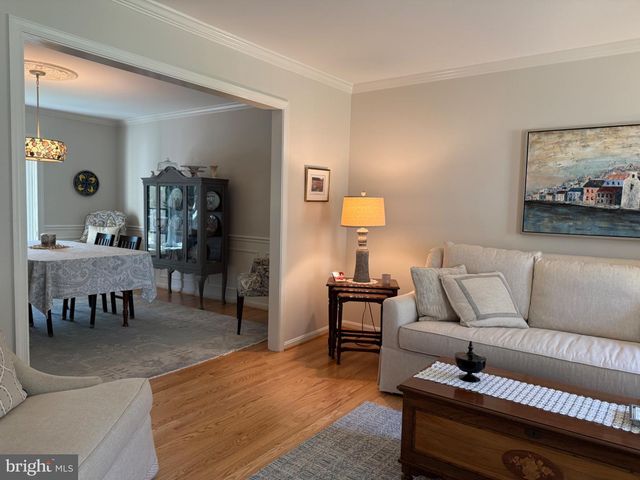 9552 GRANDE OAKS CT, Vienna, VA 22181