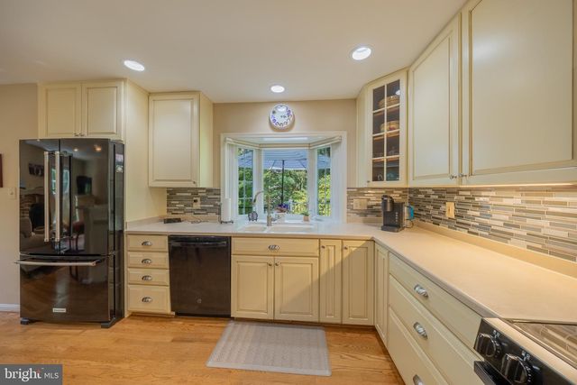 9552 GRANDE OAKS CT, Vienna, VA 22181