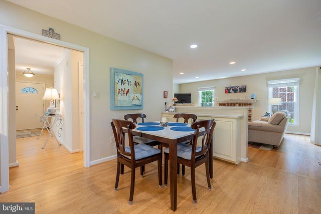9552 GRANDE OAKS CT, Vienna, VA 22181