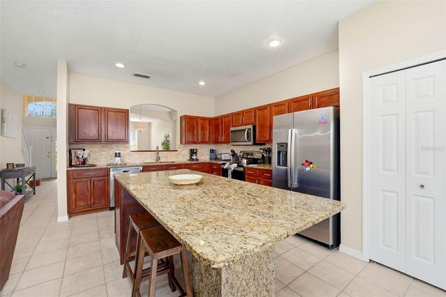 135 SEVILLA AVENUE, Davenport, FL 33897