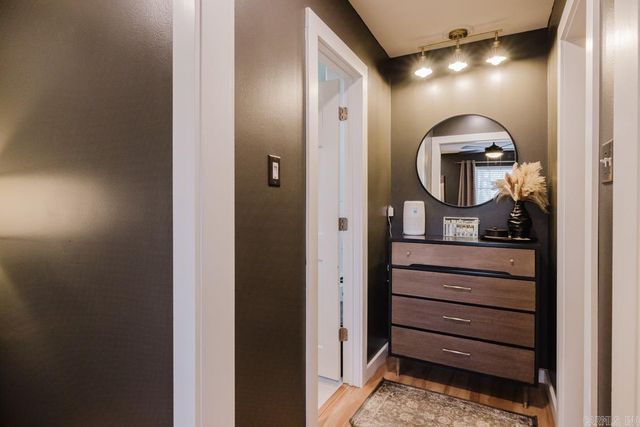 13013 Lemoncrest Ln, Little Rock, AR 72210