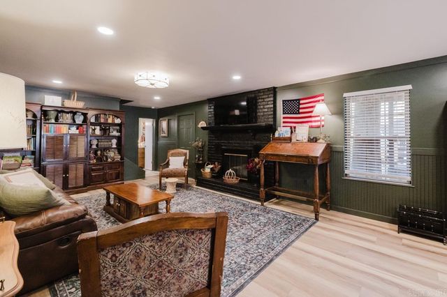 13013 Lemoncrest Ln, Little Rock, AR 72210