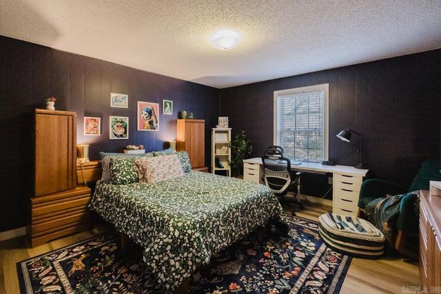 13013 Lemoncrest Ln, Little Rock, AR 72210