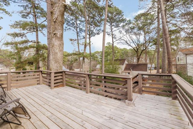 13013 Lemoncrest Ln, Little Rock, AR 72210