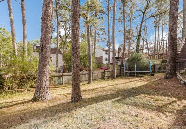 13013 Lemoncrest Ln, Little Rock, AR 72210