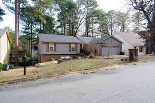 13013 Lemoncrest Ln, Little Rock, AR 72210