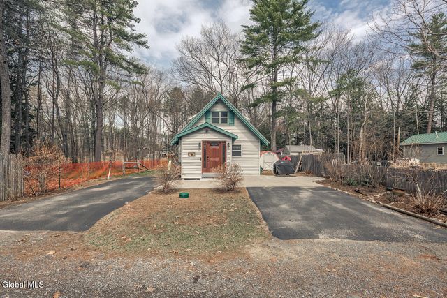 143 Lakeview Avenue, Mayfield, NY 12117