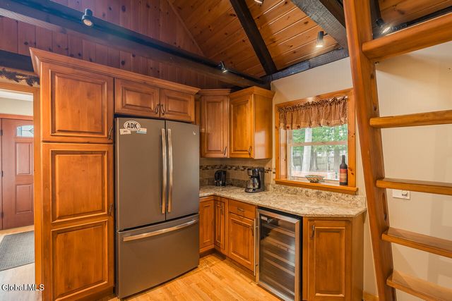 143 Lakeview Avenue, Mayfield, NY 12117