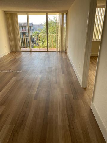 13120 SW 92nd Ave B-414, Miami, FL 33176