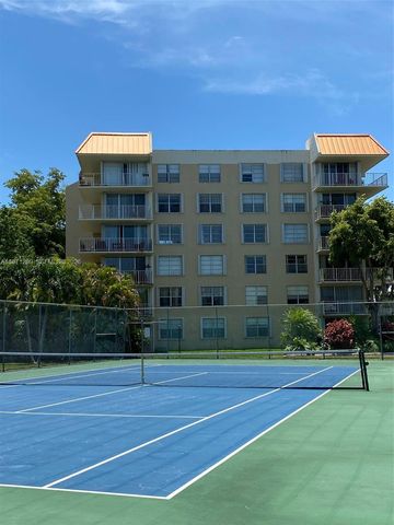 13120 SW 92nd Ave B-414, Miami, FL 33176