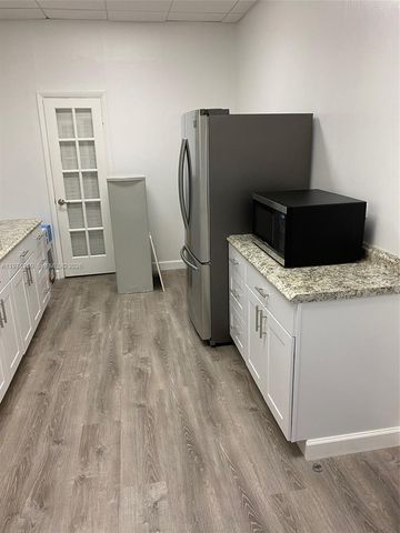 13120 SW 92nd Ave B-414, Miami, FL 33176