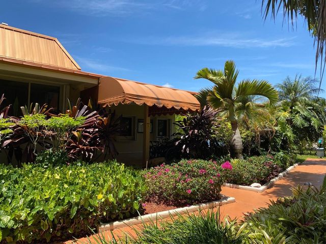 13120 SW 92nd Ave B-414, Miami, FL 33176