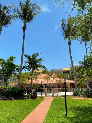 13120 SW 92nd Ave B-414, Miami, FL 33176