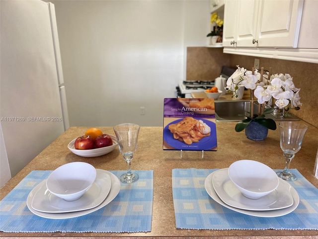 13120 SW 92nd Ave B-414, Miami, FL 33176