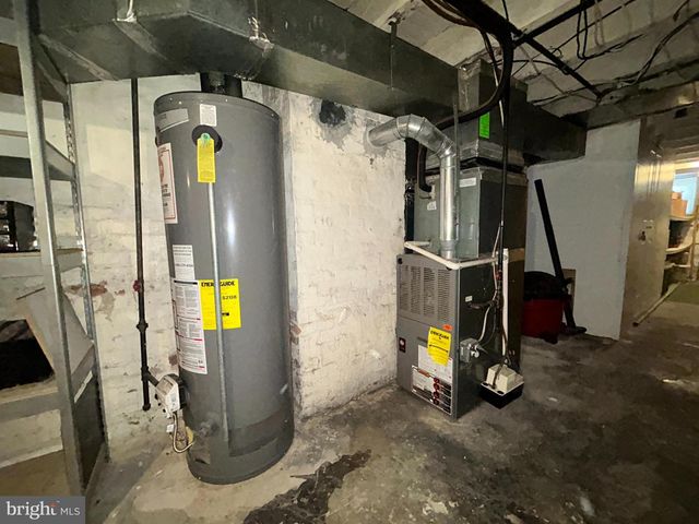 307 S MOUNT ST, Baltimore, MD 21223