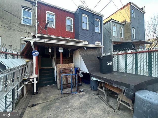 307 S MOUNT ST, Baltimore, MD 21223