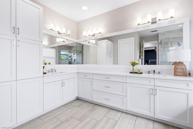 4432 Aurora ST, Naples, FL 34119