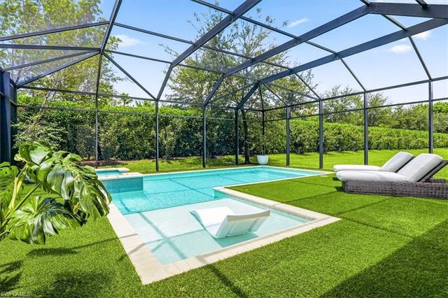 4432 Aurora ST, Naples, FL 34119