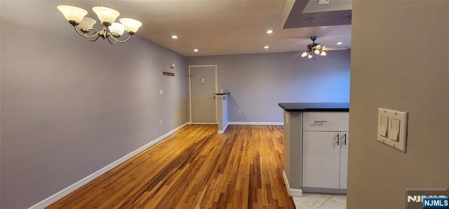 32 Knox Terrace 1D, Wayne, NJ 07470