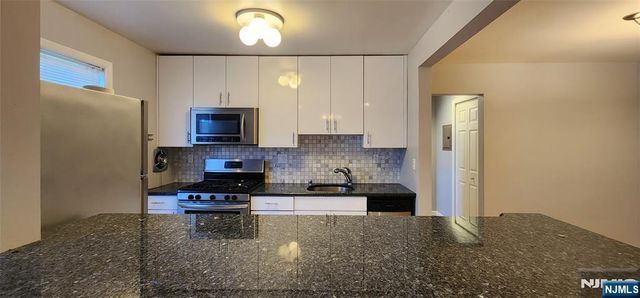 32 Knox Terrace 1D, Wayne, NJ 07470