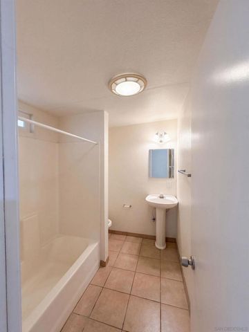 3924 Grandon, San Marcos, CA 92078