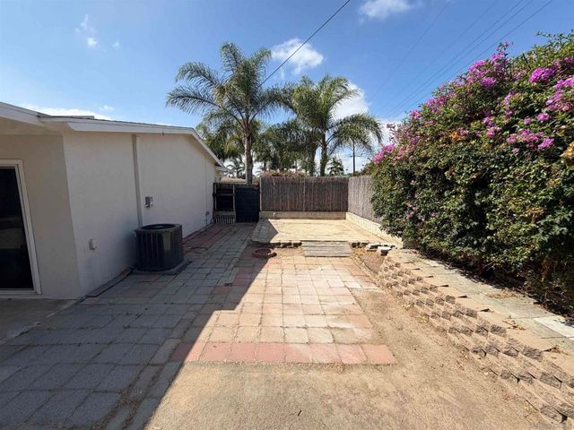 3924 Grandon, San Marcos, CA 92078
