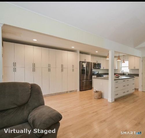 249 Preston Street, Windsor, CT 06095