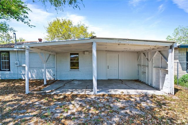 4622 Nicholson St, Corpus Christi, TX 78415