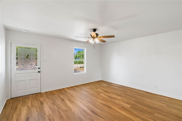 4622 Nicholson St, Corpus Christi, TX 78415