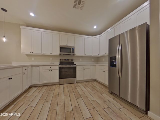 109 E MOUNTAIN VIEW Drive, Avondale, AZ 85323