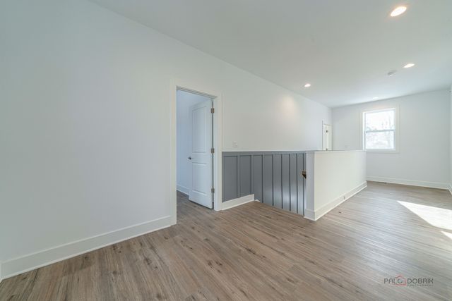 1061 Green Bay Road, Lake Bluff, IL 60044