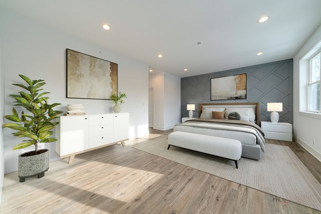 1061 Green Bay Road, Lake Bluff, IL 60044