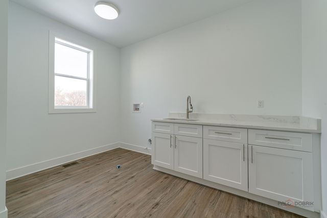 1061 Green Bay Road, Lake Bluff, IL 60044