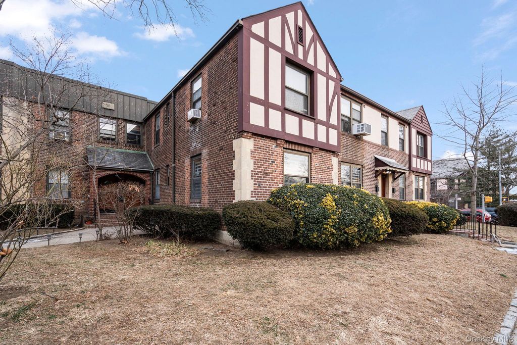 77-15 Ditmars Boulevard B2, Jackson Heights, NY 11370