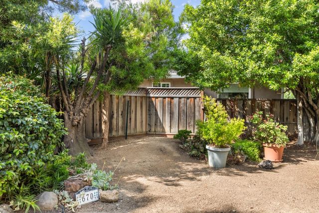 670 W Rincon Avenue, Campbell, CA 95008