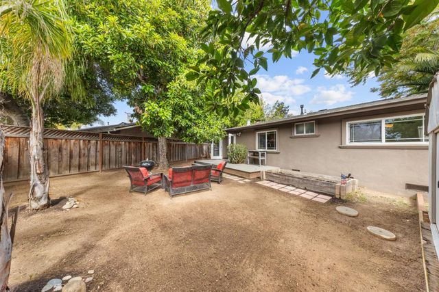 670 W Rincon Avenue, Campbell, CA 95008