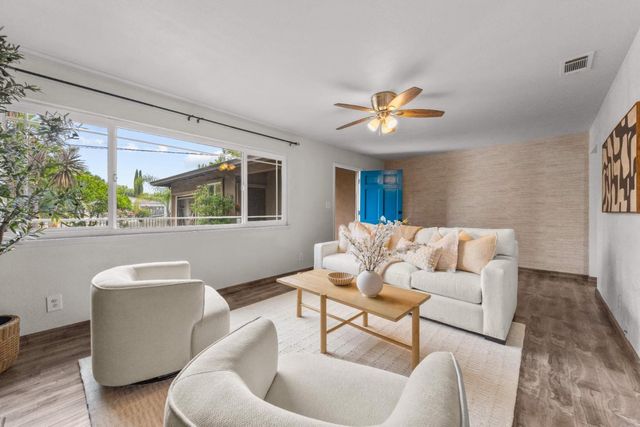 670 W Rincon Avenue, Campbell, CA 95008