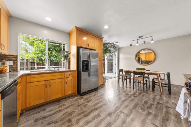 670 W Rincon Avenue, Campbell, CA 95008