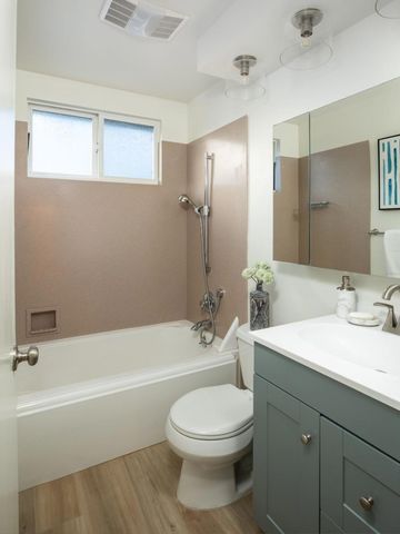 4072 Sutherland Drive, Palo Alto, CA 94303