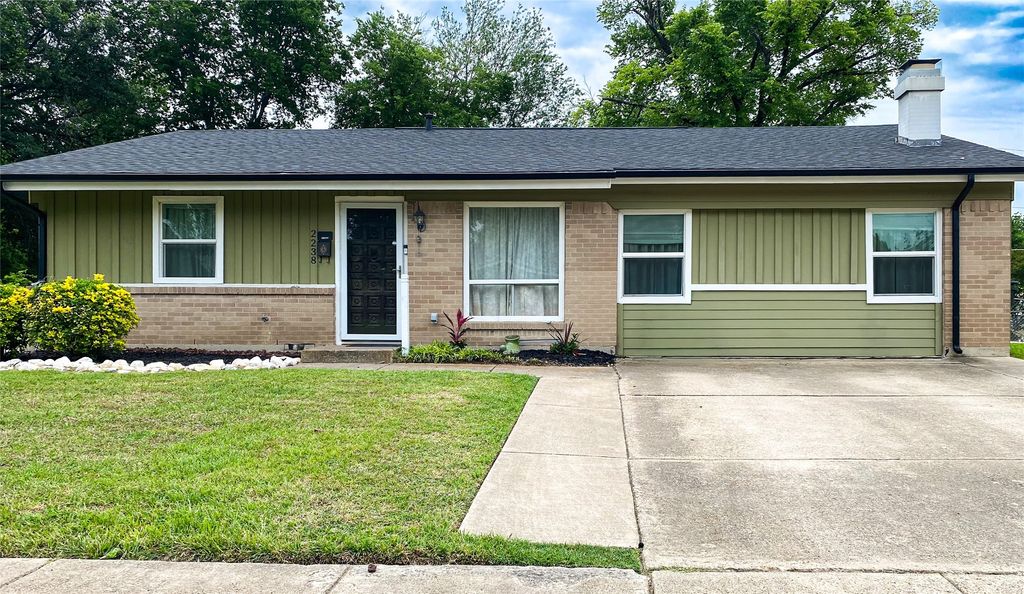 2238 Sussex Drive, Garland, TX 75041