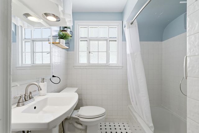 534 Walhalla Road, Columbus, OH 43202