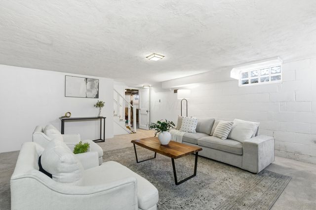 534 Walhalla Road, Columbus, OH 43202