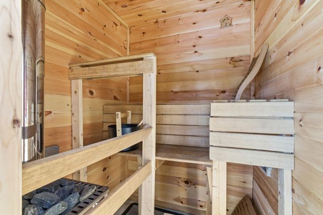 534 Walhalla Road, Columbus, OH 43202