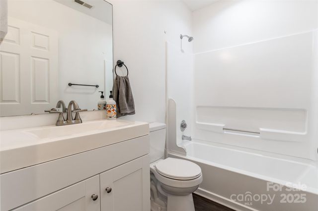 7320 Meadow Glen Drive, Mint Hill, NC 28227