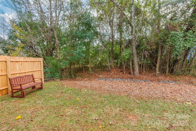 7320 Meadow Glen Drive, Mint Hill, NC 28227