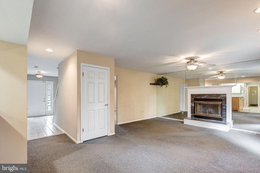 Image 11 of property listing at 17 GOLDEN GRASS CT, Owings Mills, MD 21117